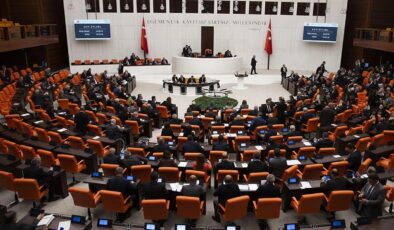 İstifalar dönemi: Meclis’te 53 vekil partisinden ayrıldı