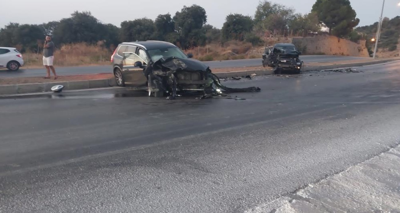 Olgun Şimşek trafik kazası geçirdi