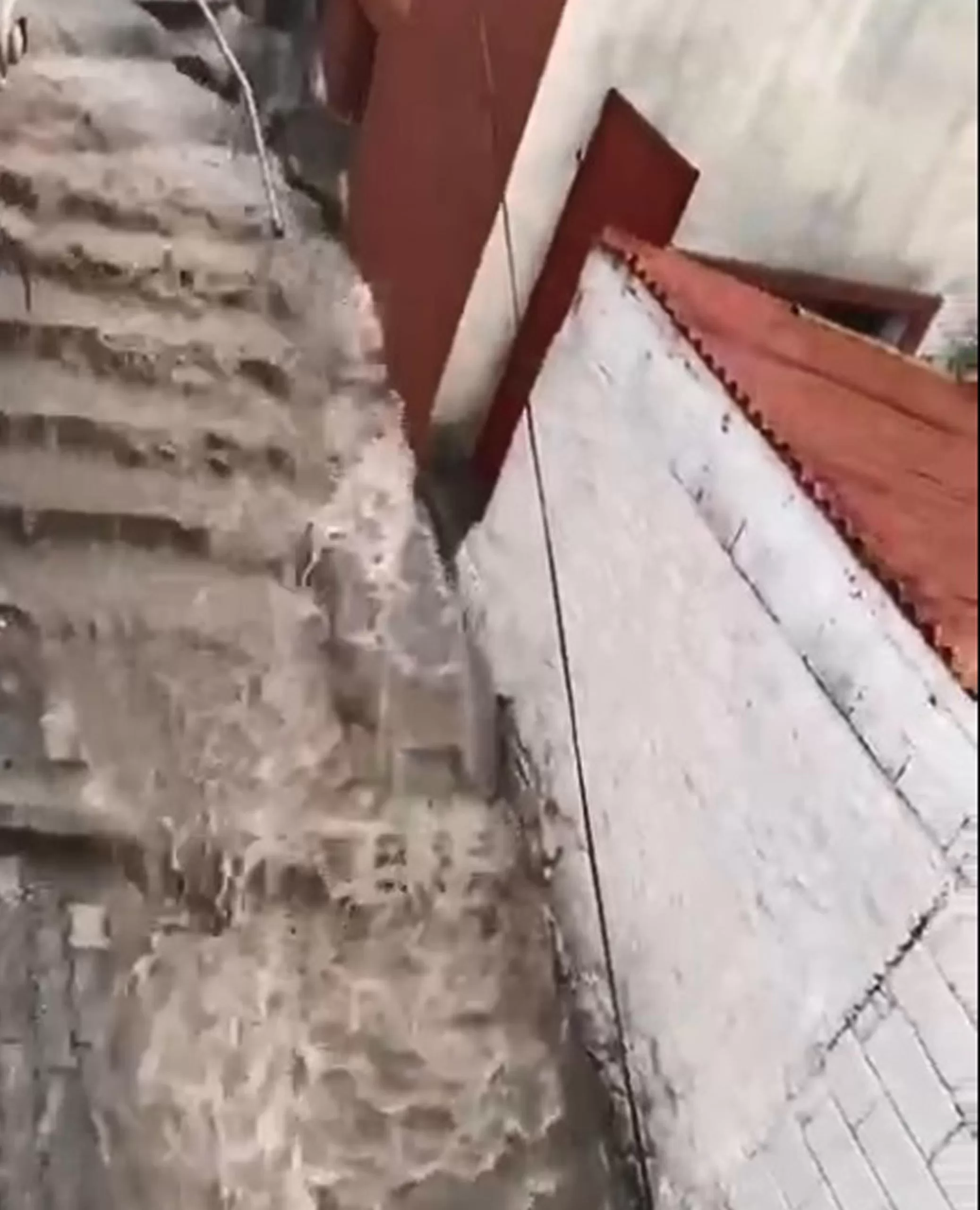 Çanakkale'de sel: Sağanak etkili oldu!