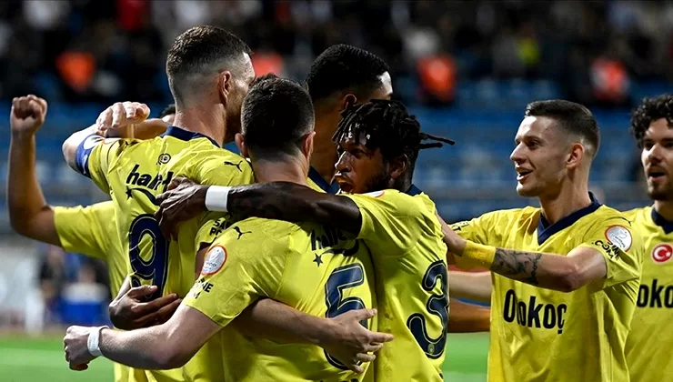 Fenerbahçe liderlik koltuğunu geri aldı! 2-0