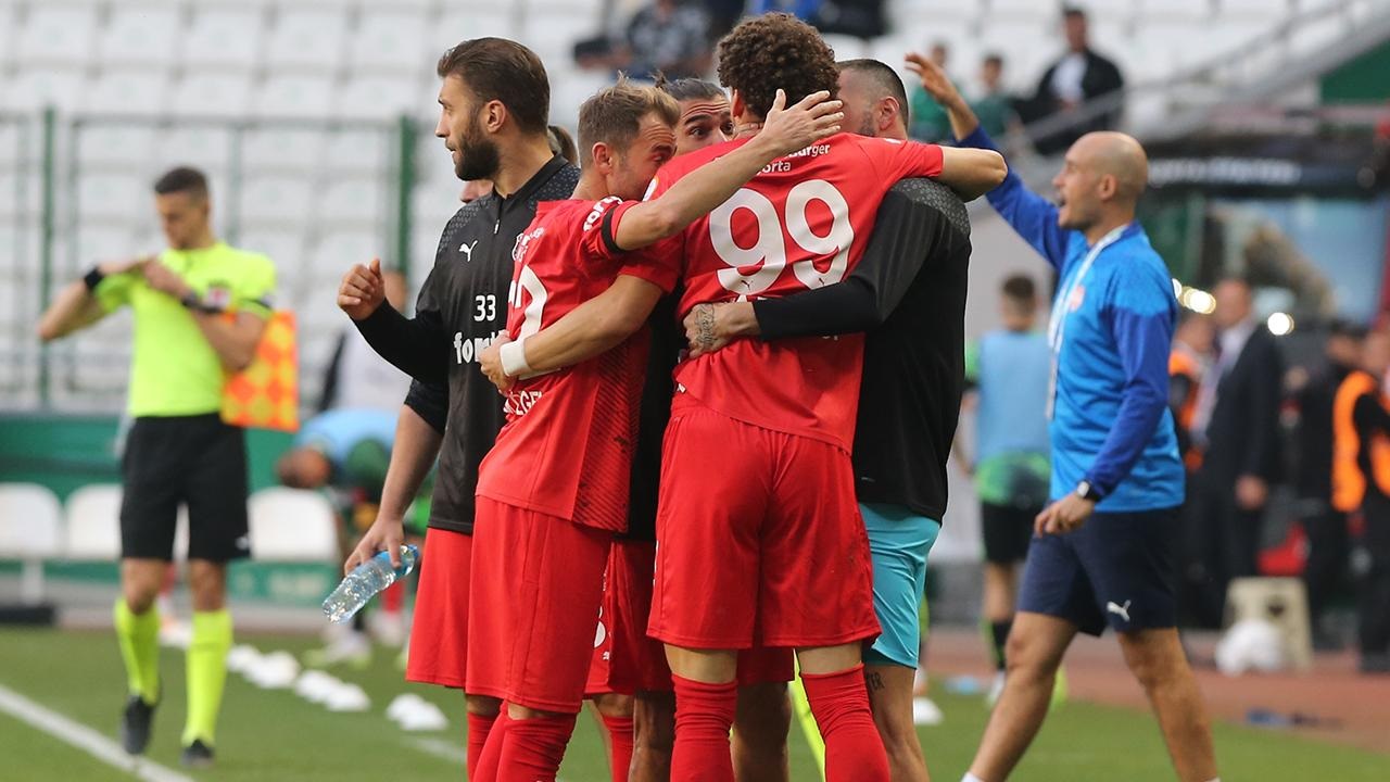 Süper Lig'de yeni hocaların galibiyet haftası