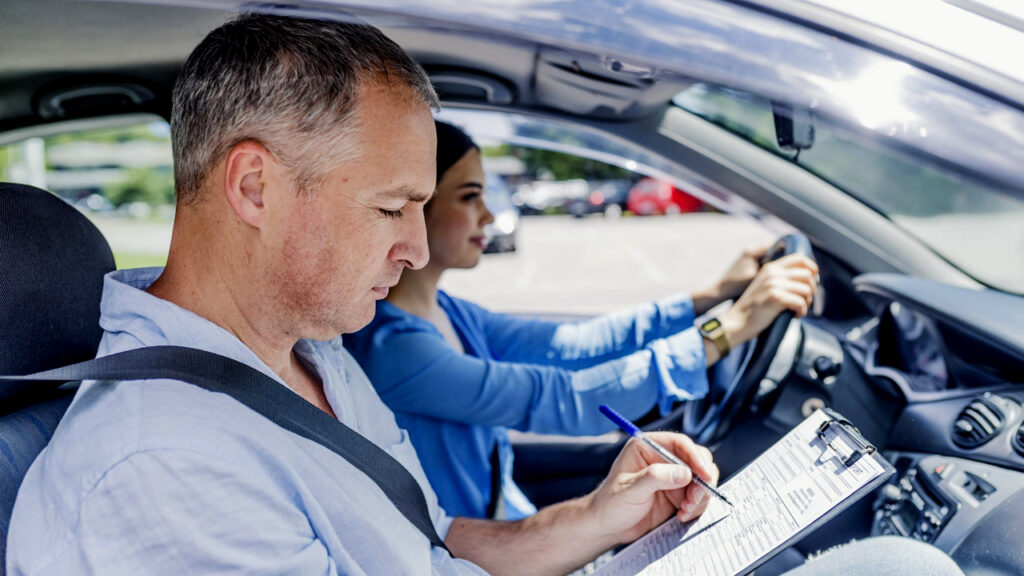 A1 ehliyet nedir, hangi araçları kullanır, kaç yaşında alınır, kaç cc motorları sürebilir?