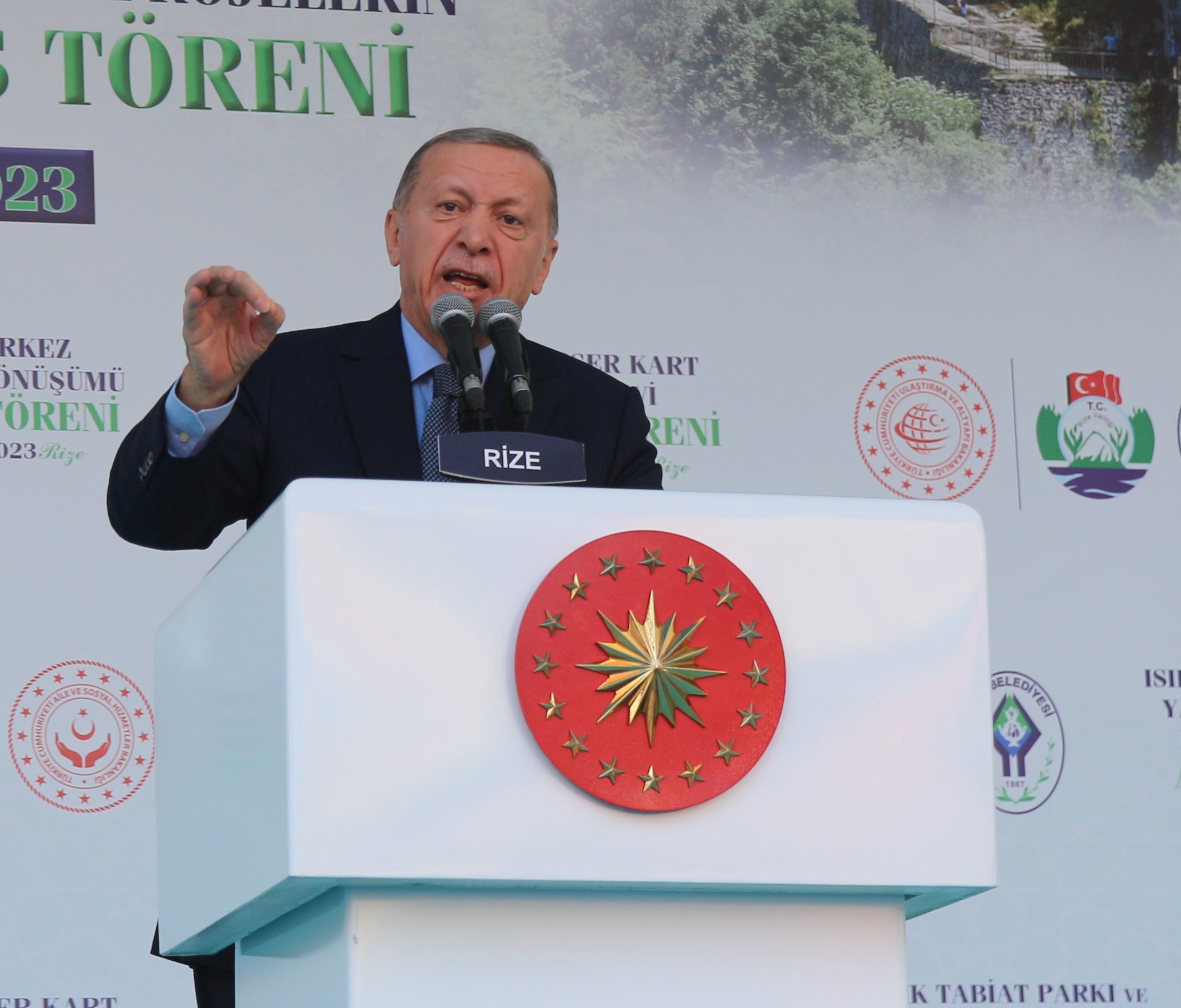 Cumhurbaşkanı Erdoğan'dan CHP yorumu: Al birini, vur diğerine!