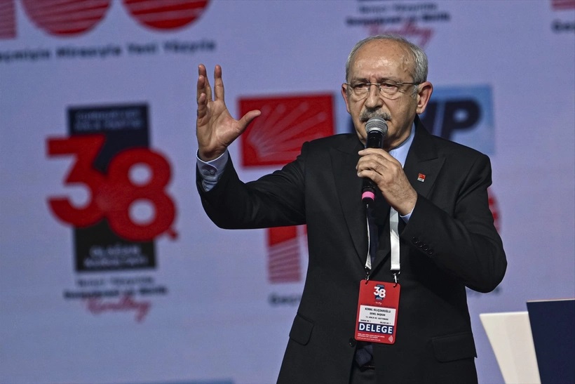 O paylaşım Kılıçdaroğlu’nun ağırına gitti, çekilmedi