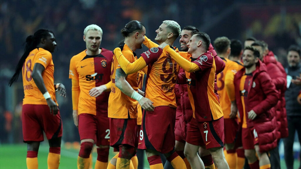 Galatasaray TV kapanıyor! Yayıncı kuruluşa tepkiler büyüyor