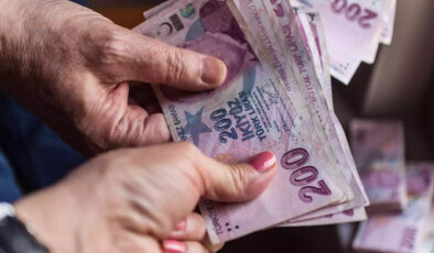 Çalışan emeklilere 5 bin lira ikramiye Resmi Gazete’de