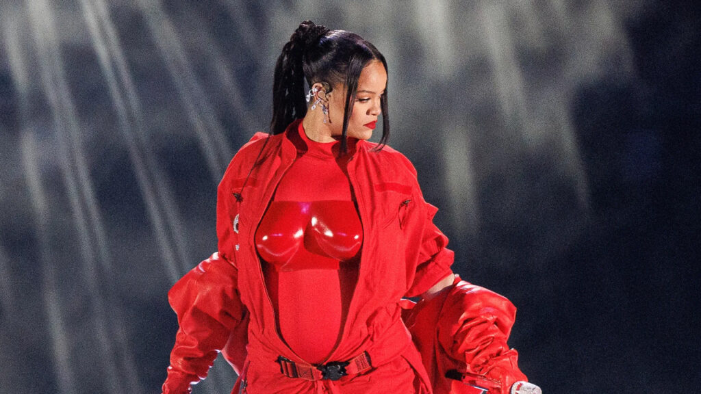 Rihanna Türkiye'deki sevenleriyle buluşuyor! 10 yıl sonra yeniden geliyor