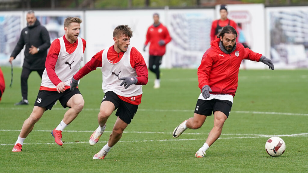 Galatasaray maçı ne zaman? Pendikspor Galatasaray maçı İZLE! Galatasaray maçı saat kaçta? Hangi kanalda?