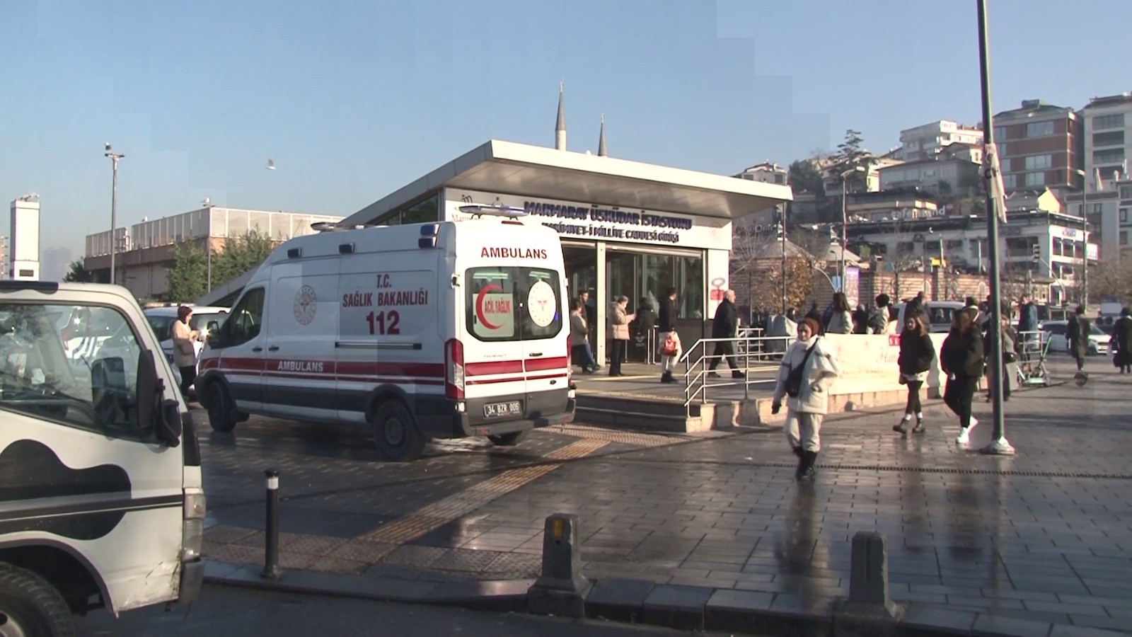 Üsküdar Marmaray’da raylara atlayan şahıs hayatını kaybetti