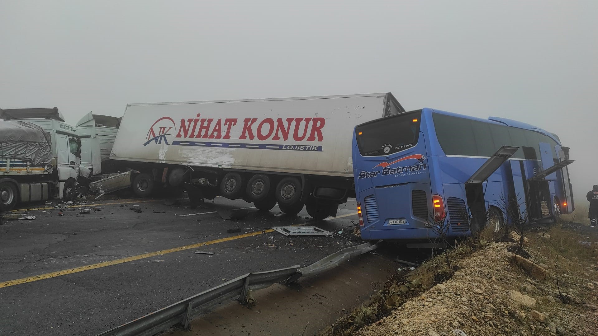 Şanlıurfa'da zincirleme kaza: 1 ölü, 9 yaralı