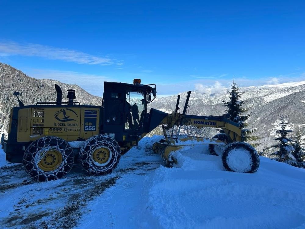 Doğu Karadeniz’de 367 köy yolu ulaşıma kapandı