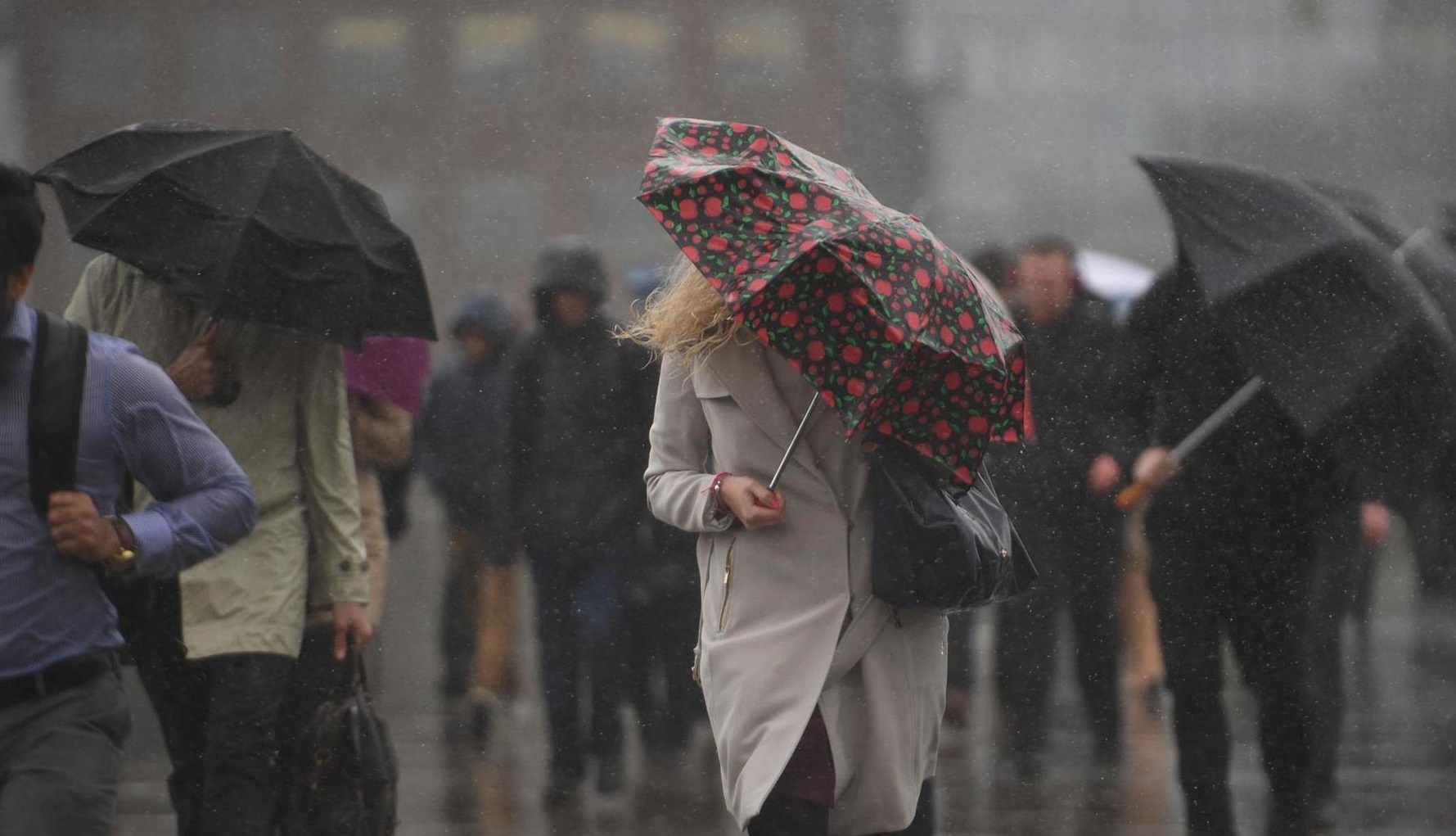 Meteoroloji’den 15 İle Sarı Kodlu Uyarı: Sağanak ve Toz Taşınımı