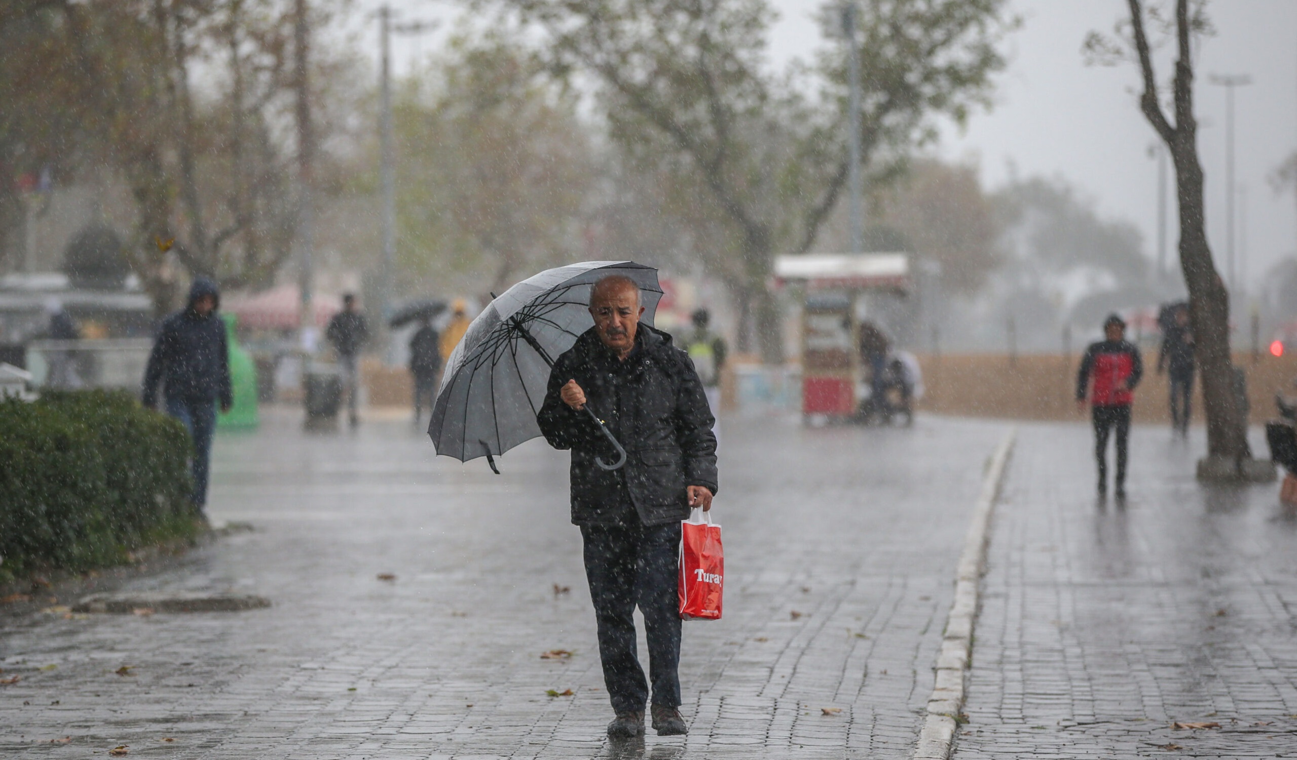 Meteorolojiden 13 ile sarı ve turuncu kodlu uyarı