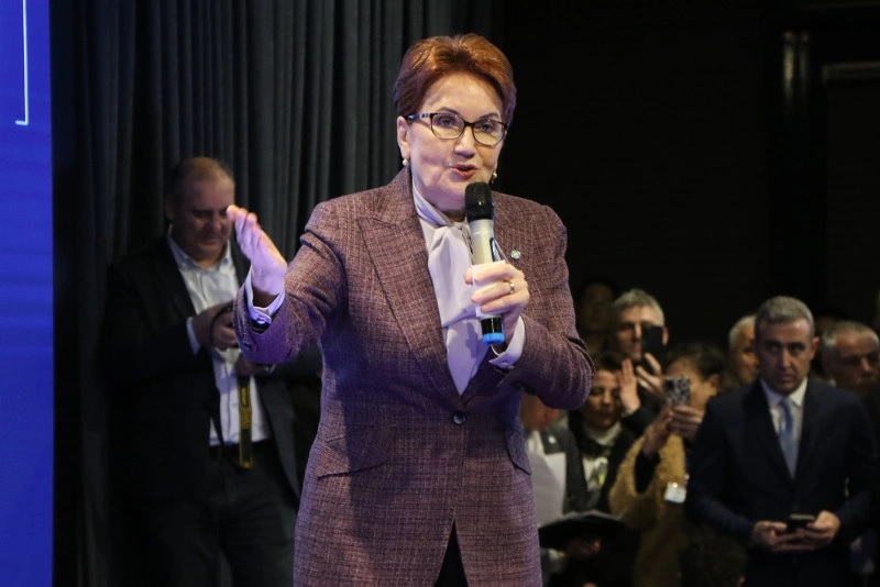 meral akşener 2001 1