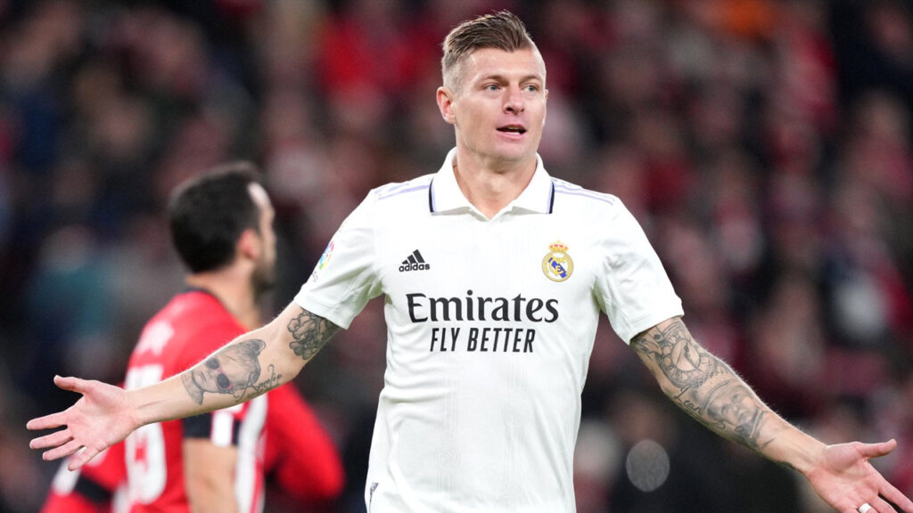 Toni Kroos emekli oldu mu? Toni Kroos futbola geri mi dönüyor? Toni Kroos futbolu bıraktı mı? Futbol efsanesinden flaş karar