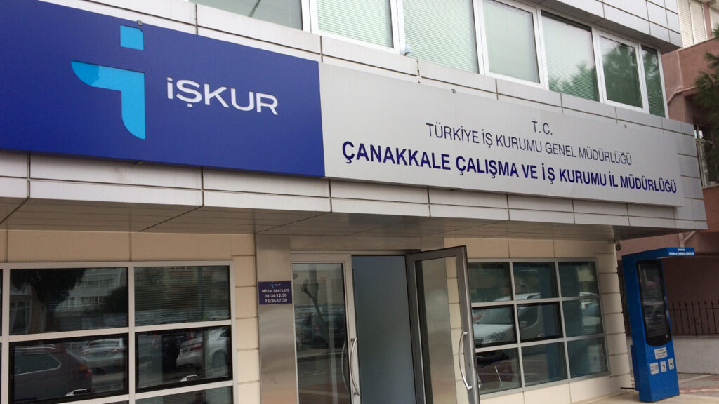 900 büro memuru alınacak? Lise mezunu 900 büro personeli alınacak! Sınavsız KPSS şartsız 900 memur alınacak! KPSS Şartsız memur alımı başvuru nasıl yapılır? KPSS'siz Memur Alımı: KPSS'siz nasıl memur olunur?