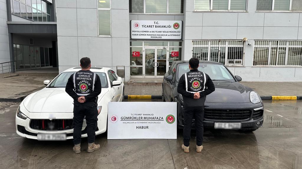 Gümrük Muhafaza'dan 445 milyon liralık kaçak otomobil operasyonu