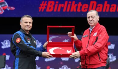 İlk Türk astronot Alper Gezeravcı’ya yeni görev