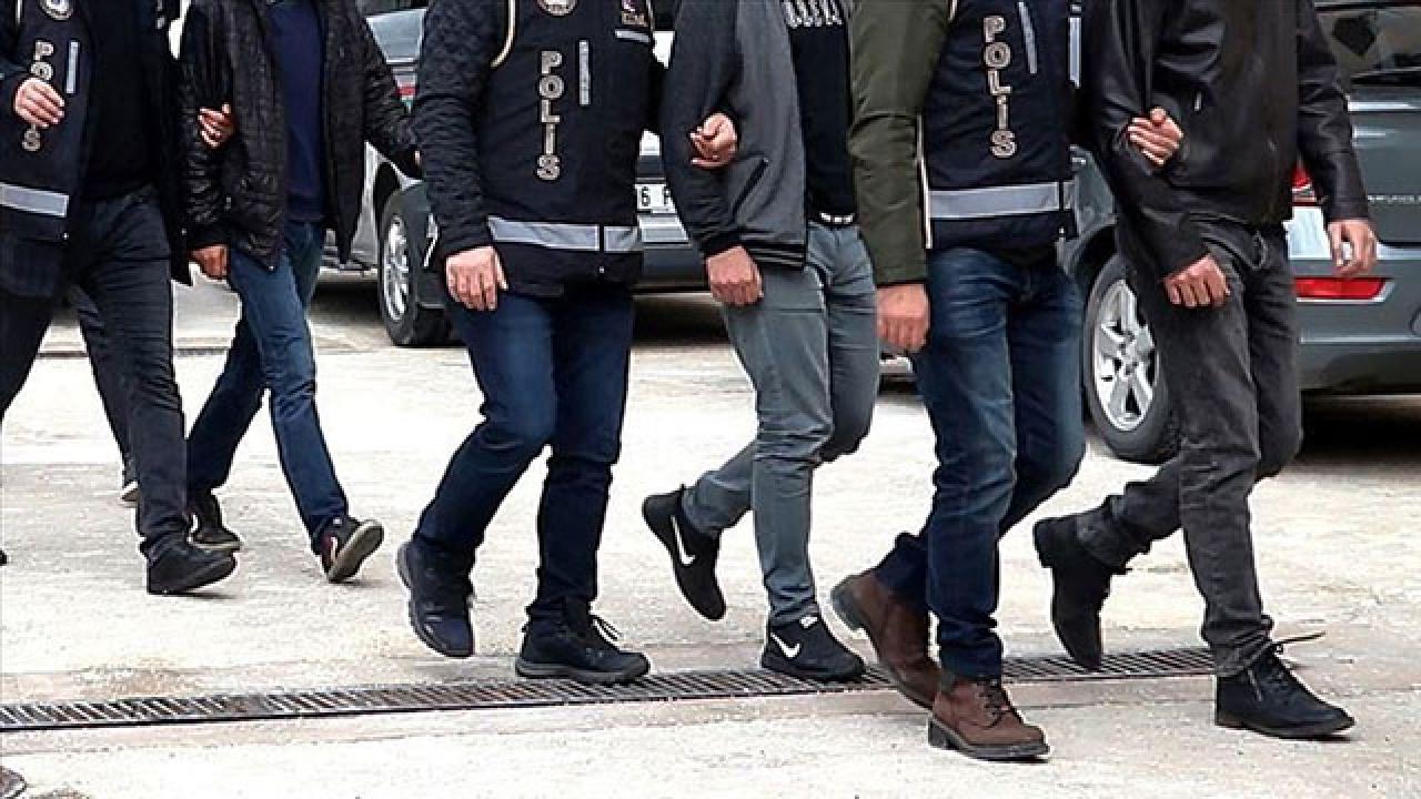 İzmir Merkezli FETÖ Operasyonu: 15 Gözaltı