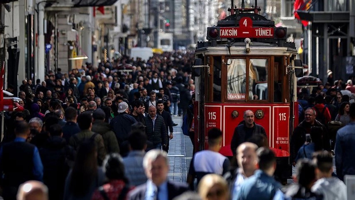 Türkiye nüfusu 2023 yılında 85 milyon 372 bin 377 kişi oldu