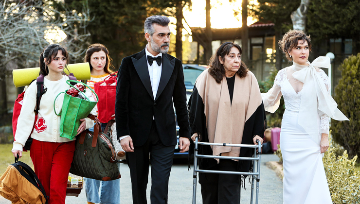 Yandaki Oda oyuncuları kimlerdir? Yandaki Oda konusu nedir? Yandaki Oda nerede çekiliyor? Yandaki Oda fragmanı İZLE! Yandaki Oda ne zaman, hangi gün, hangi kanalda? Star TV'de yeni bir dizi başlıyor