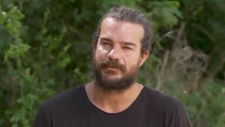 Survivor Hakan diskalifiye mi oldu? Survivor Hakan diskalifiye oldu iddiası! Survivor Hakan elendi mi? Survivor Hakan ne yaptı? Survivor Hakan ile Acun arasında ilginç diyalog