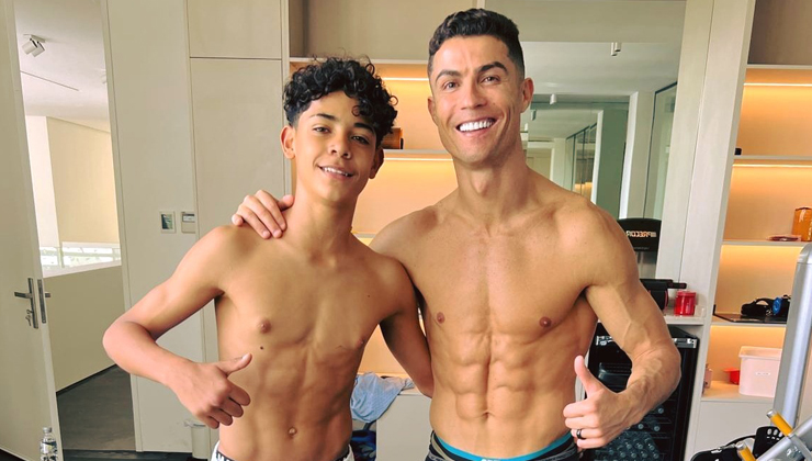 Ronaldo ayağına oje sürdü! Fotoğraflarını yayınladı! Sebebi bakın ne çıktı