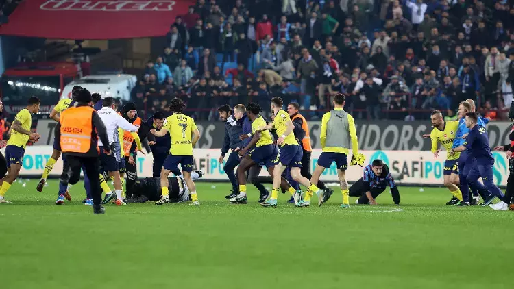 PFDK Sevkleri Açıklandı: Trabzonspor - Fenerbahçe Maçının Faturası Belli Oldu!