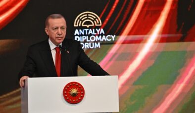 Cumhurbaşkanı Erdoğan: Batı, Gazze’de dökülen kana ortak oluyor