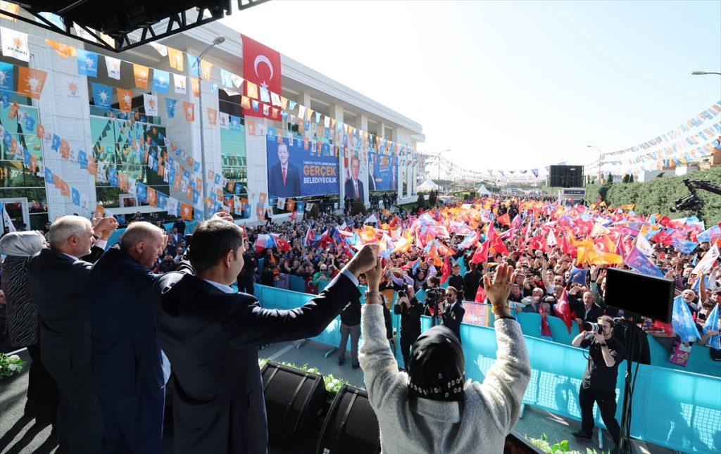 Erdoğan: İstanbul'un bir 5 yıl daha kaybetme lüksü yok