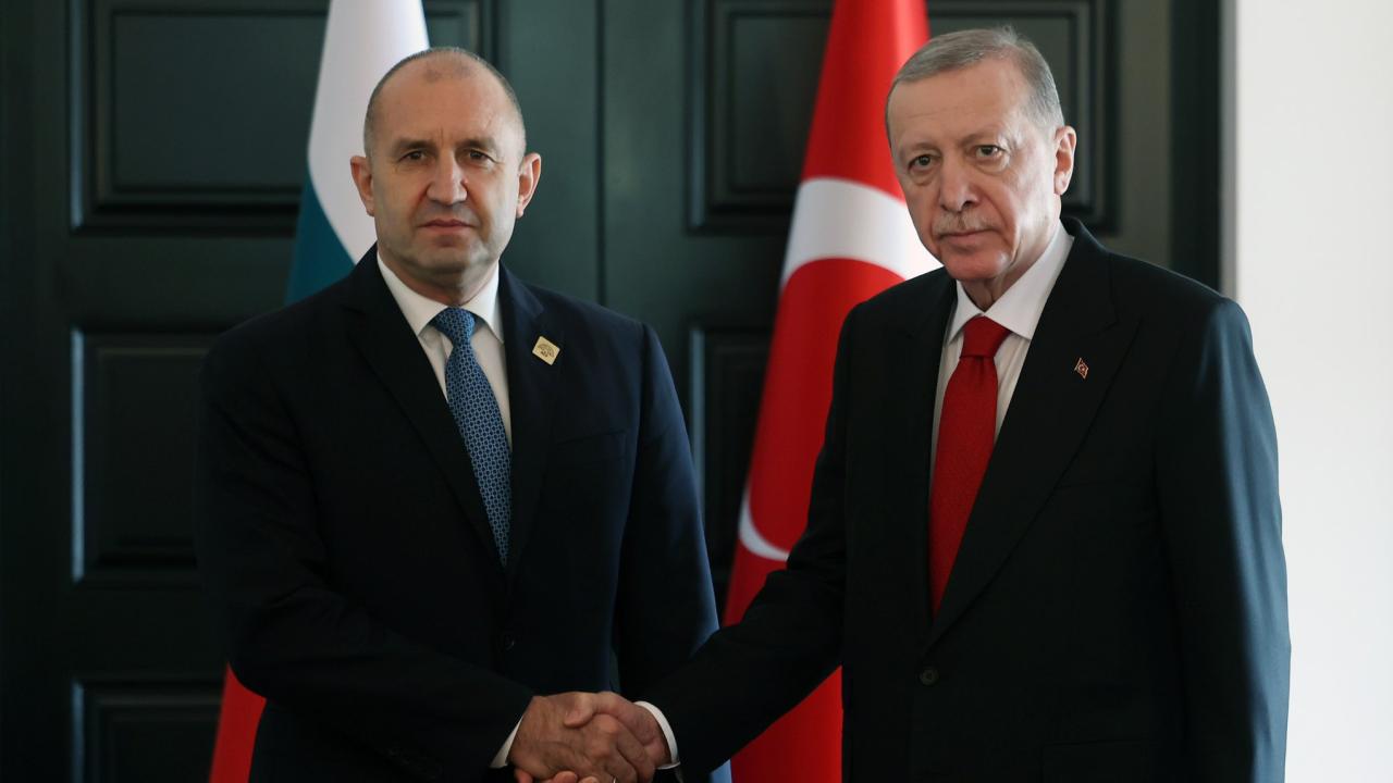 Erdoğan, Bulgaristan Cumhurbaşkanı Radev ile bir araya geldi