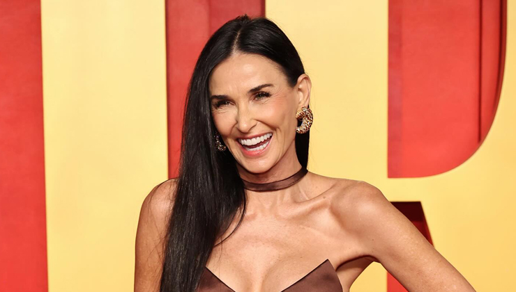 Demi Moore kaç yaşında? Demi Moore yaşına rağmen güzelliği ile gören bir daha baktı