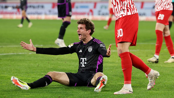 Bayern Münih'e Freiburg darbesi! 2-2