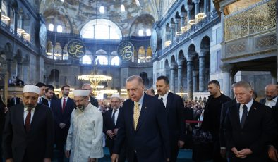 Cumhurbaşkanı Erdoğan’dan, Ayasofya ve Topkapı Ziyareti