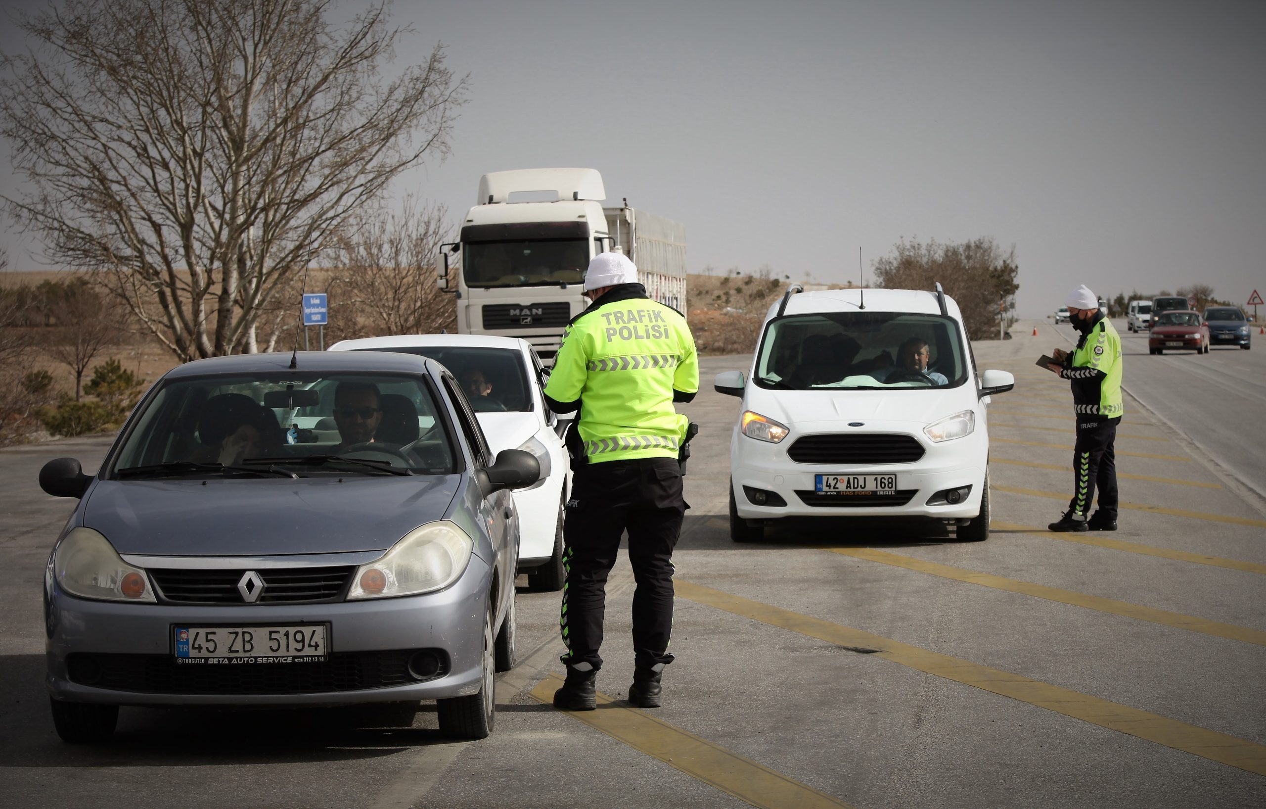 Bakan Yerlikaya Açıkladı: Tatildeki Kazalarda 55 Ölü, 7331 Yaralı!