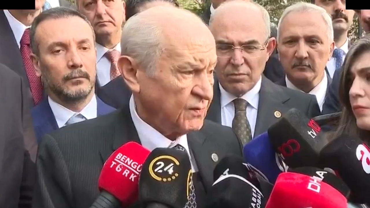 Devlet Bahçeli’den Meral Akşener’e Çağrı: “Partinin Başında Kal”