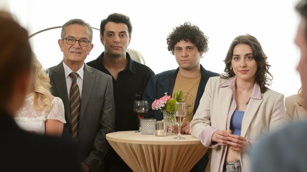 Bahar 15. Bölüm yeni fragmanı çıktı! Bahar dizisi yeni bölüm fragmanı izle! 28 MAYIS