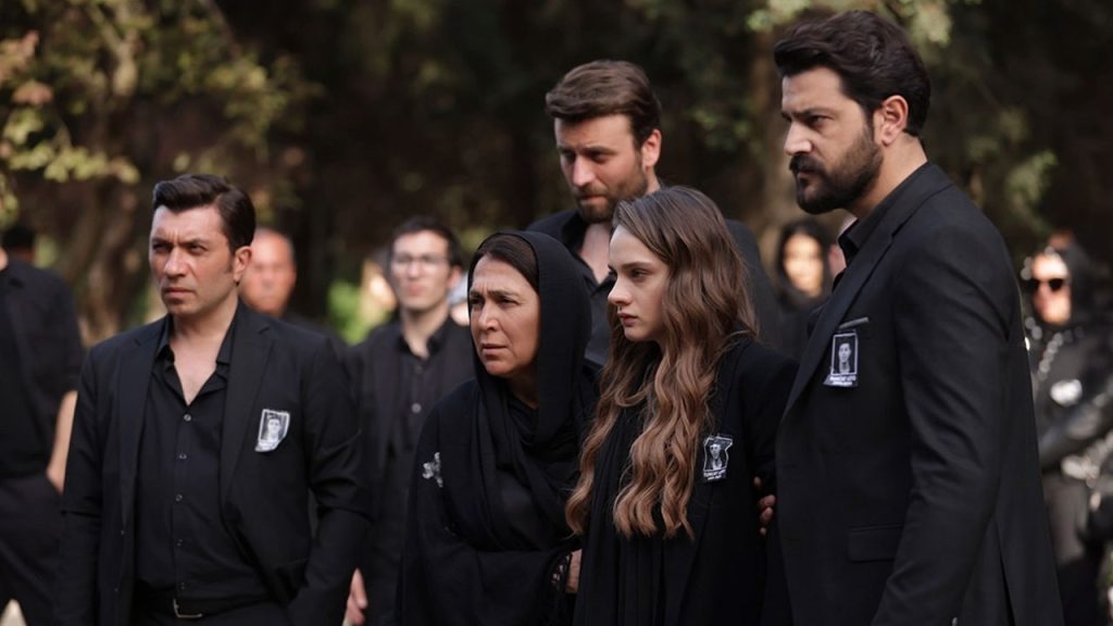 Hudutsuz Sevda 32. bölüm fragmanı çıktı mı, yayınlandı mı, NOW TV - FOX TV Hudutsuz Sevda canlı izleme linki