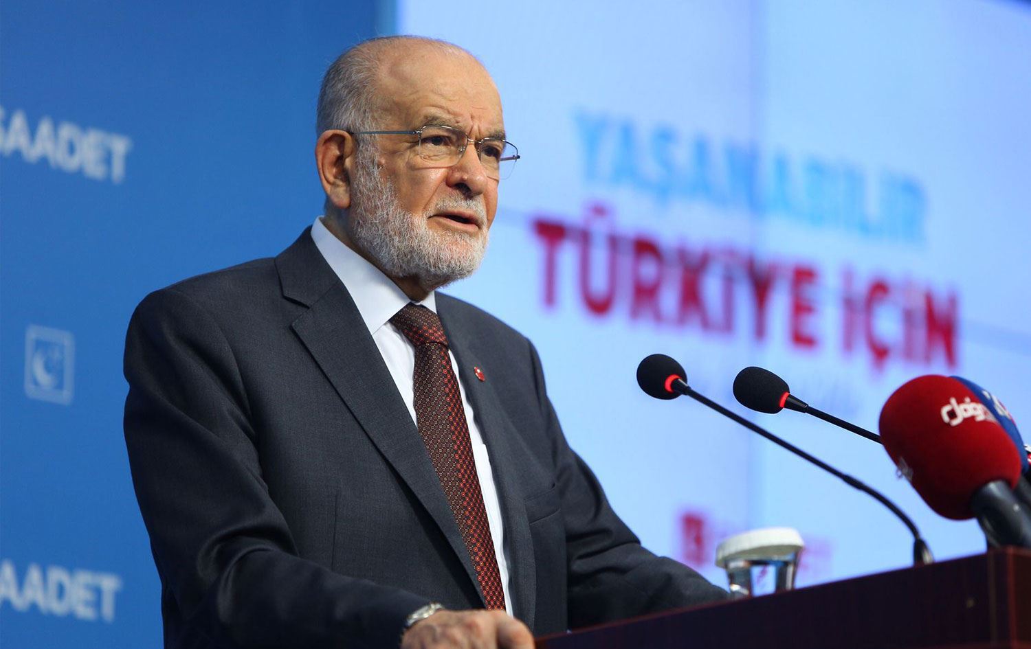 Temel Karamollaoğlu Saadet Partisi Genel Başkanlığını Bırakıyor