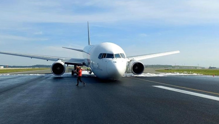 İniş takımları açılmadı: Gövde üzerine iniş yaptı