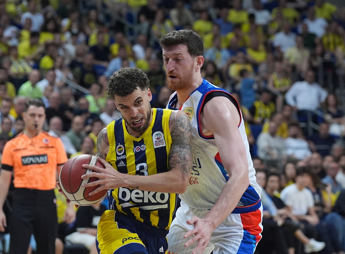 A. Efes, Fenerbahçe Beko’yu Mağlup Etti: Seride Durum 2-1