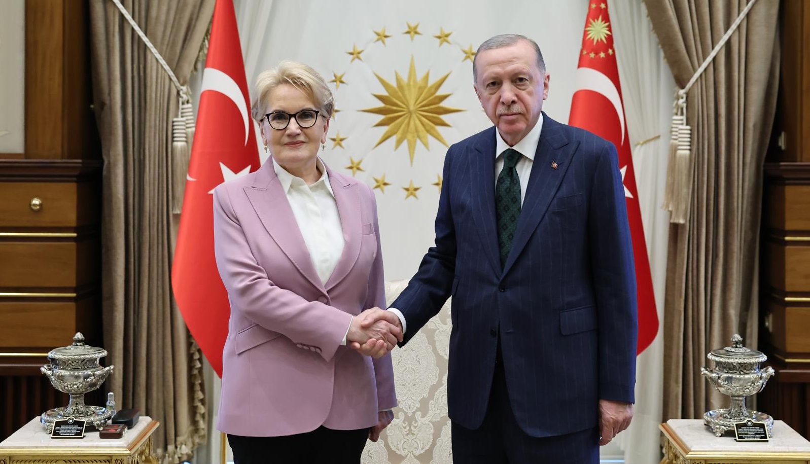 Cumhurbaşkanı Erdoğan, Akşener’e Yönelik Davaları Geri Çekti