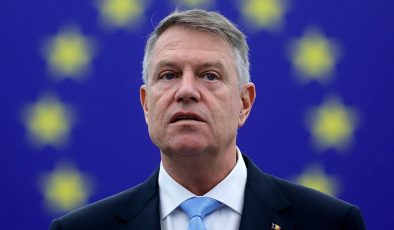 Iohannis, NATO Genel Sekreterliği Adaylığından Çekildi