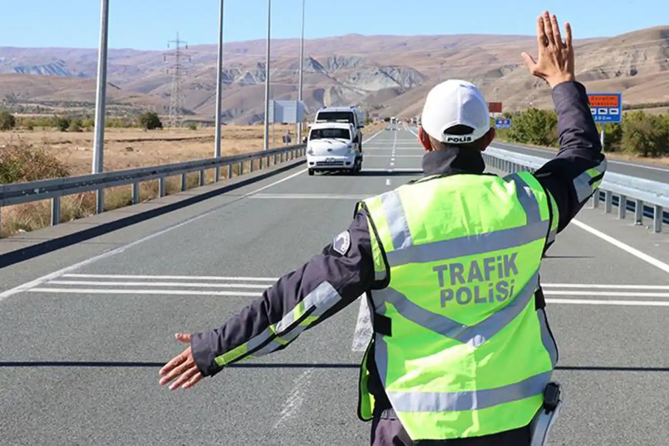 İçişleri Bakanı Yerlikaya: “2 Milyon 786 Bin 451 Araç Denetlendi”