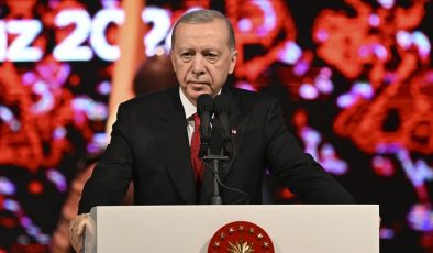 Cumhurbaşkanı Erdoğan: Biriz, Beraberiz, Tek Yumruğuz