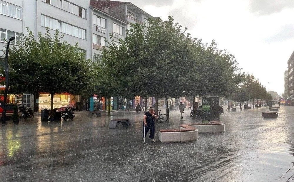 Meteoroloji’den 7 İle Sağanak Uyarısı