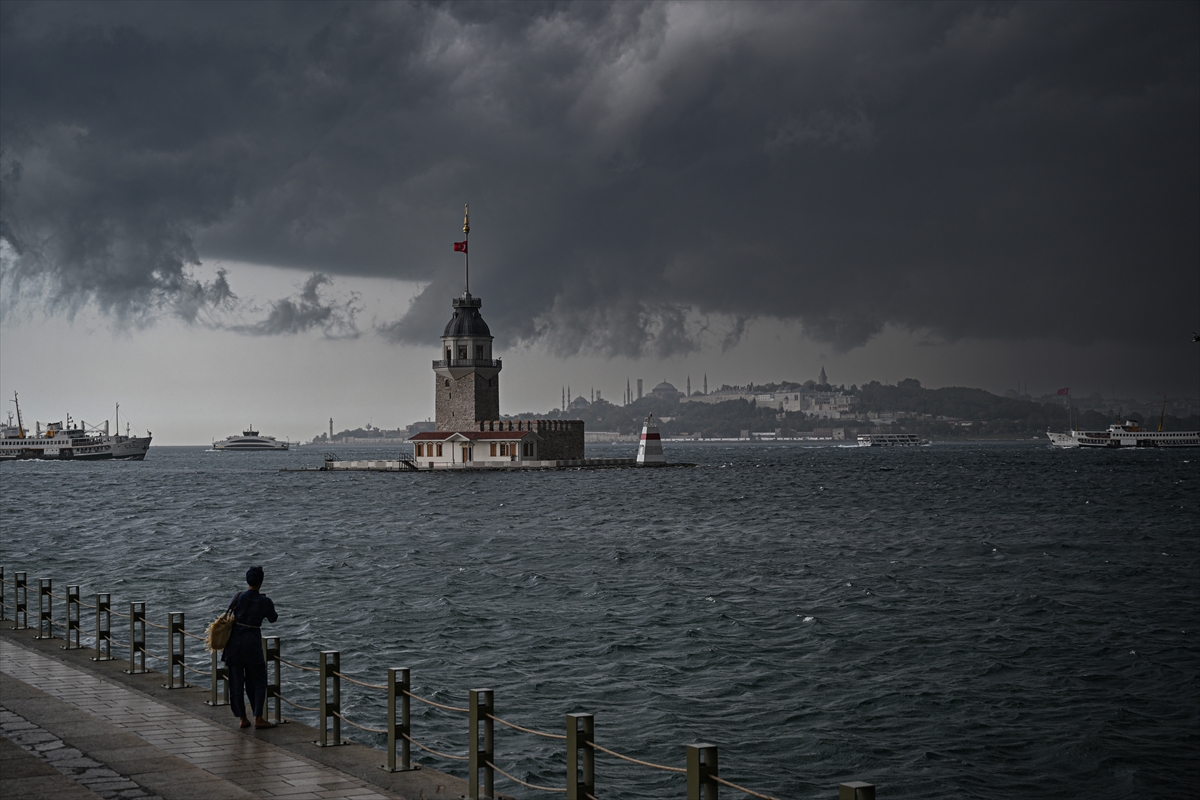 İstanbul Yağmura Teslim: Akşam Saatleri İçin Uyarı!