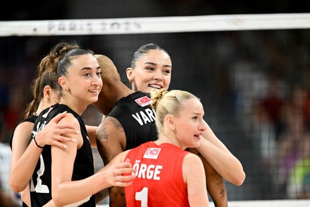 Türkiye-Çin TRT SPOR CANLI İZLE! Türkiye-Çin Voleybol Çeyrek Final Maçı CANLI YAYIN TV 06 Ağustos 2024