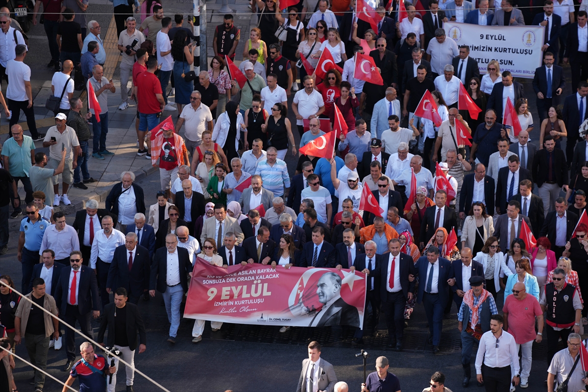 İzmir’in Düşman İşgalinden Kurtuluşunun 102. Yıl Dönümü Kutlandı