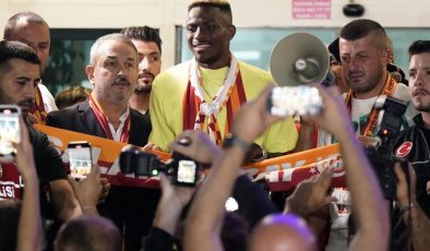 Galatasaray’dan Osimhen Bombası! Yıldız Oyuncu İstanbul’da